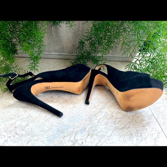 INC T BAR Heels/ Black Suede - Picture 6 of 7